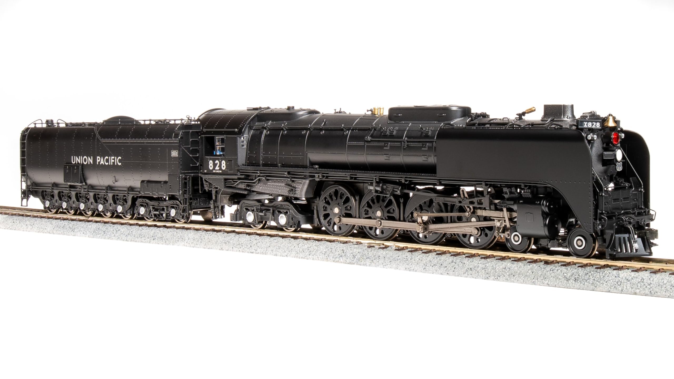 Amazon.com: Broadway Limited 7362 Union Pacific 4-8-4, Class FEF-2