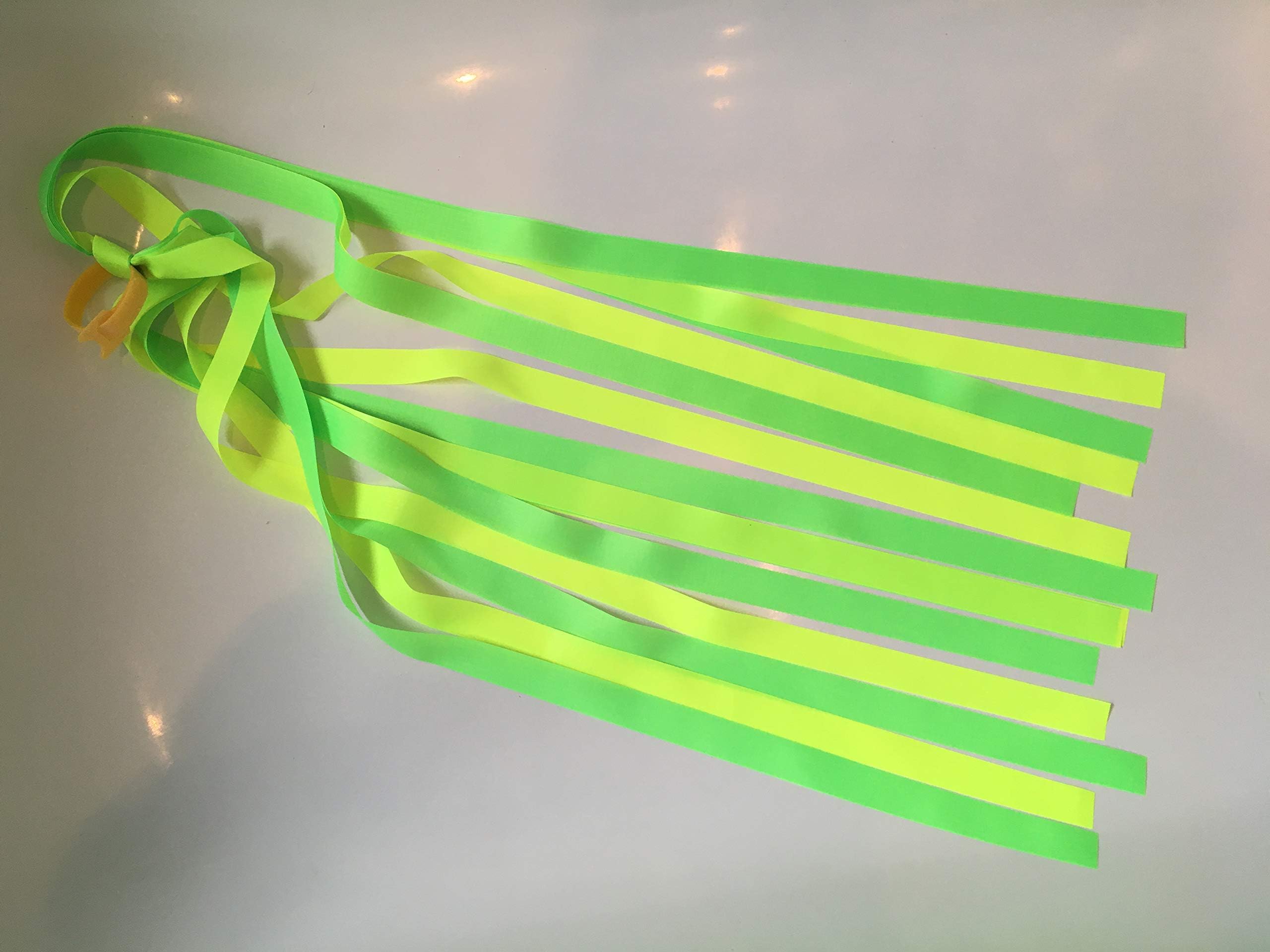 The Wiz Viz Tail Streamer - Hi Viz - Fluorescent - Original Product from Horse and Rider Safety - Be Seen, Be Safe.