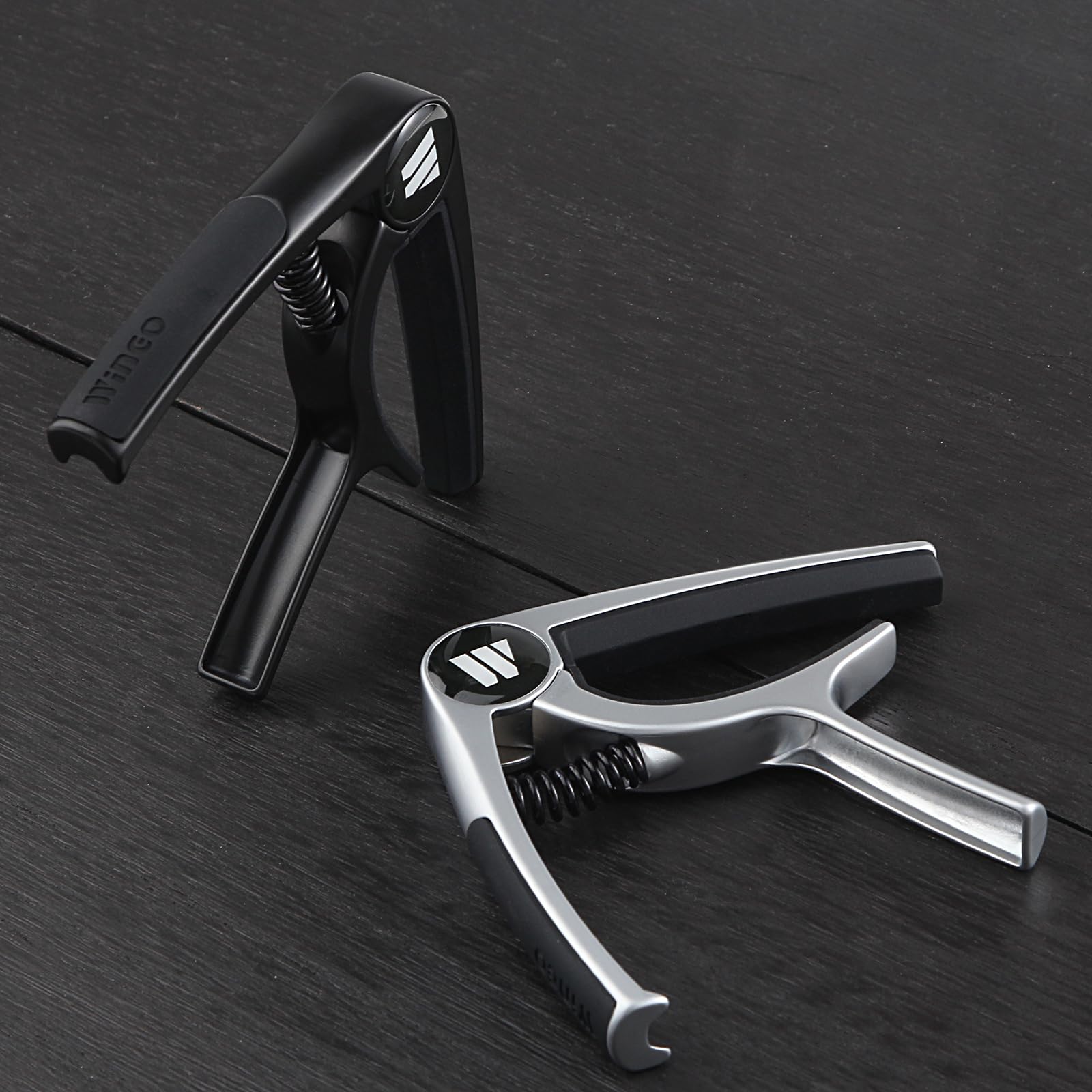 WINGO Capodastre pour guitares acoustiques et électriques, ukulélé, mandoline, banjo – Noir