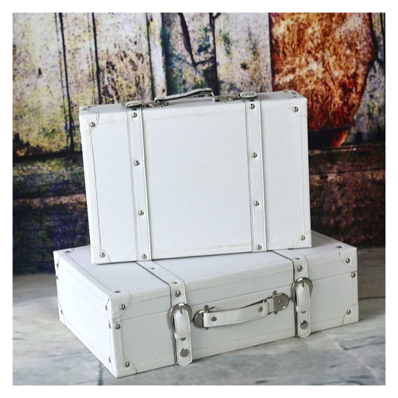 Valise vintage coffre au trésor en cuir blanc 45cm : rangement déco et vitrine