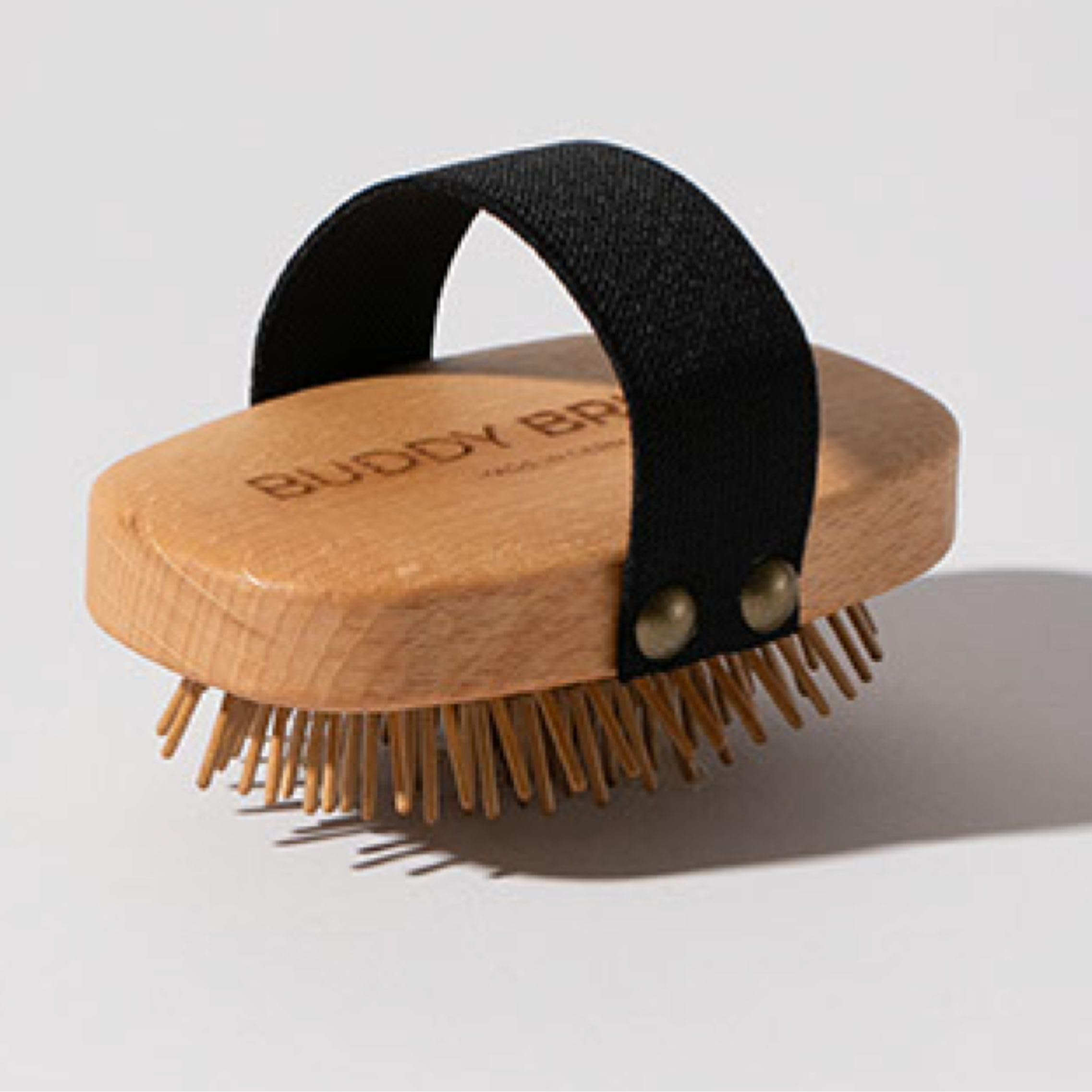 Cepillo para perros de pelo largo – Detangle Pure, fabricado en Alemania, 100% cerdas naturales, cepillo suave sin tirones para desenredar y alisar, mango de madera FSC®, incluye limpiador de cepillos