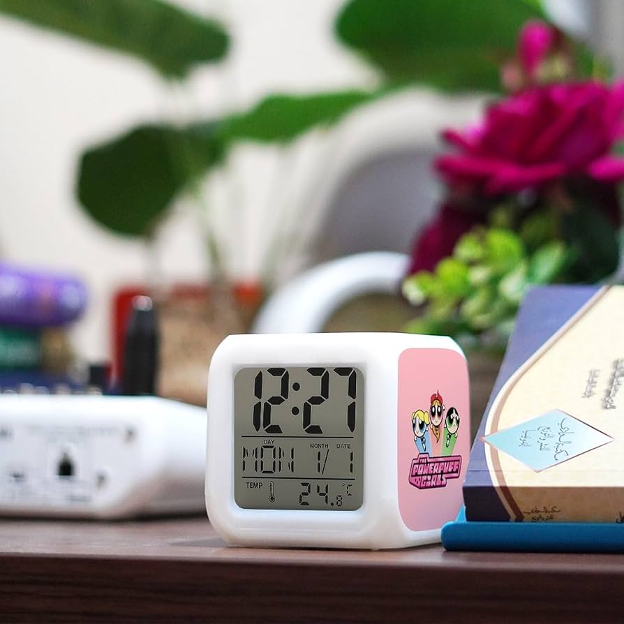 Amazon.co.jp: パワーパフガールズ 目覚まし時計 デジタル置き時計
