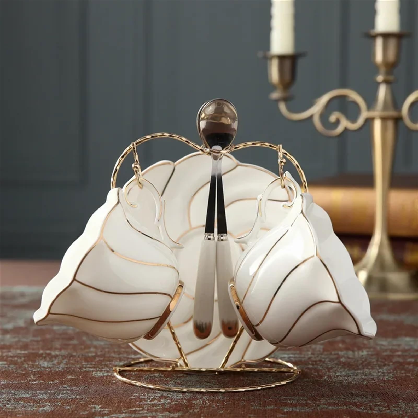 Porcelanowa porcelanowa filiżanka do herbaty z łyżeczką, ceramiczny zestaw filiżanek i talerzy do kawy ze złotym gwintem, porcelanowy kubek do herbaty (B)