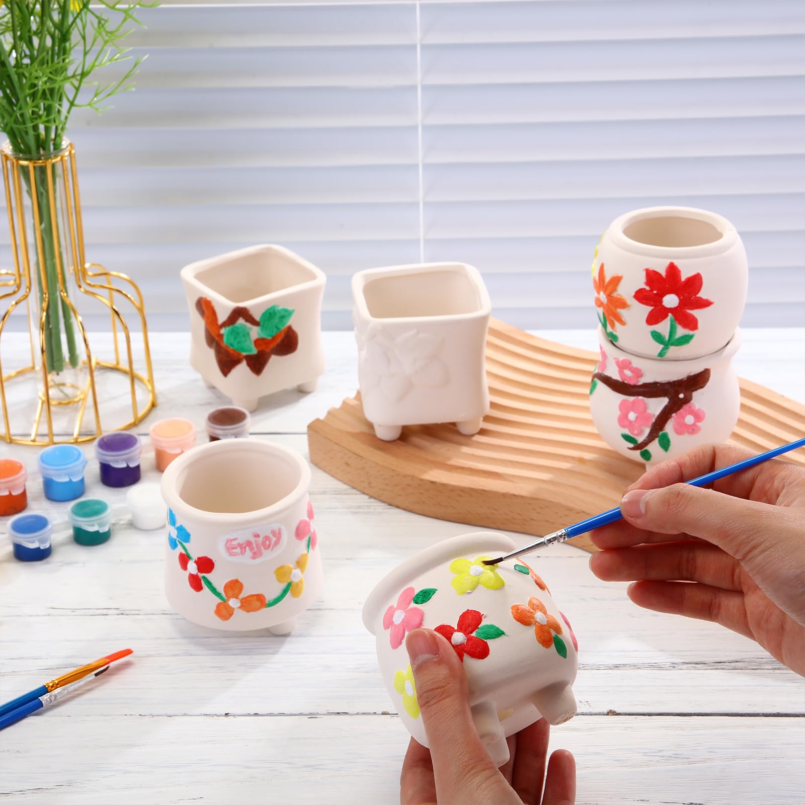 Amazon.com : Leitee 18 Pcs Paint Your Own Ceramic Pot Bulk 2.76 in Spring  Succulent Pots Ready to Paint Small Pot Mini Succulent Planters Pottery  Painting for Spring Easter Mother Craft(Lovely Flowers) :