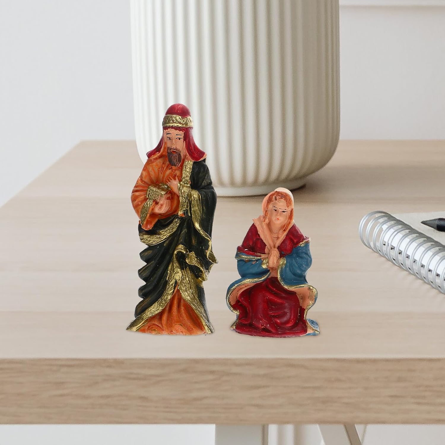 Yardwe 10pcs Resin Nativity Set Christmas Jesus Figurines with Manger Religious Holiday Tabletop Decorations for Indoor Home