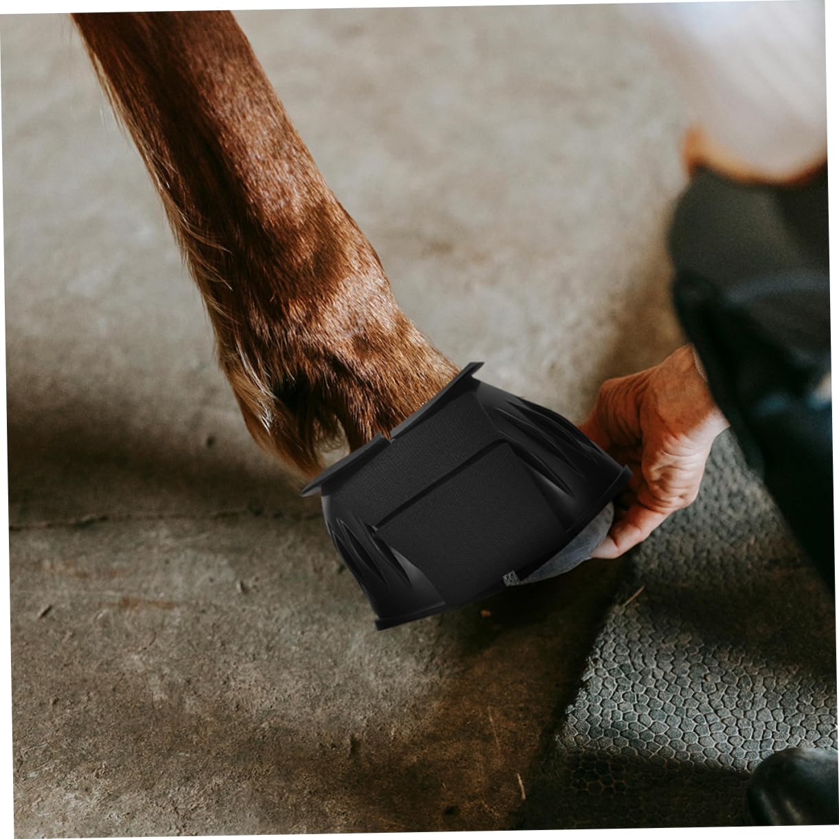 Happyyami Schwarze Gummi Pferdeglockenstiefel mit Schnellmontage, 4 Stück