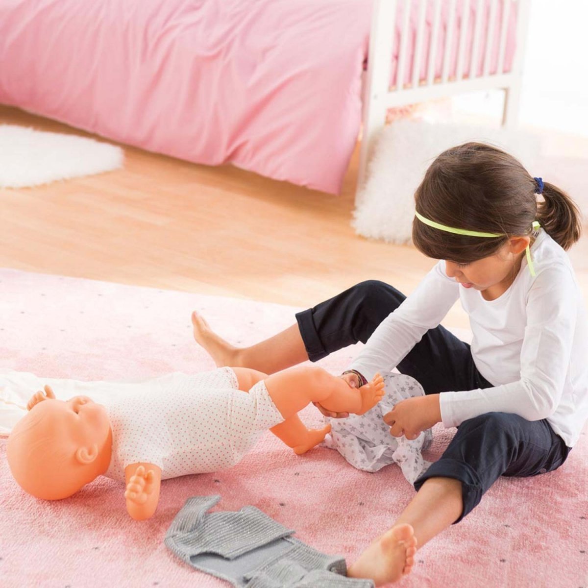 Boneca para vestir Bébé Chéri Mon Grand Poupon Corolle com olhos