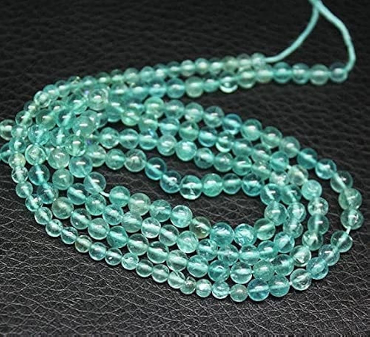 Apatite verte perles rondes lisses 4mm pour création bijoux artisanaux