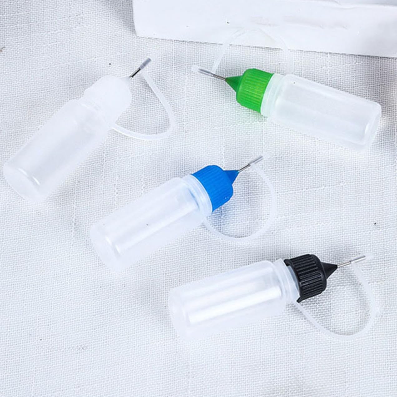 20pcs 30ml Needle Tip Glue Squeeze Bottles with Lids, Semi- Plastic Liquid Dispenser Bottles for Lab, Paint, and Craft Use Random Color