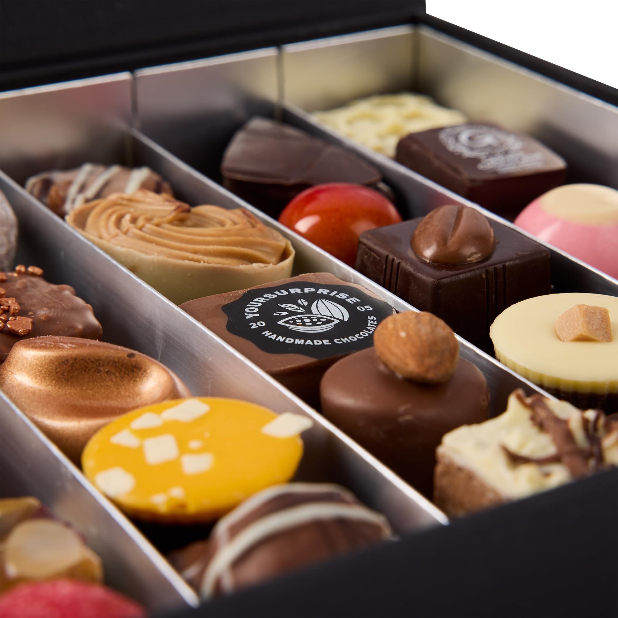 Personalisierte Luxe Bonbons Geschenkbox - Schokolade Bonbons mit Foto oder Text, 36 handgemachte Stücke, exotische und traditionelle Geschmäcker, gemacht aus hochwertiger Schokolade (36 Stück)