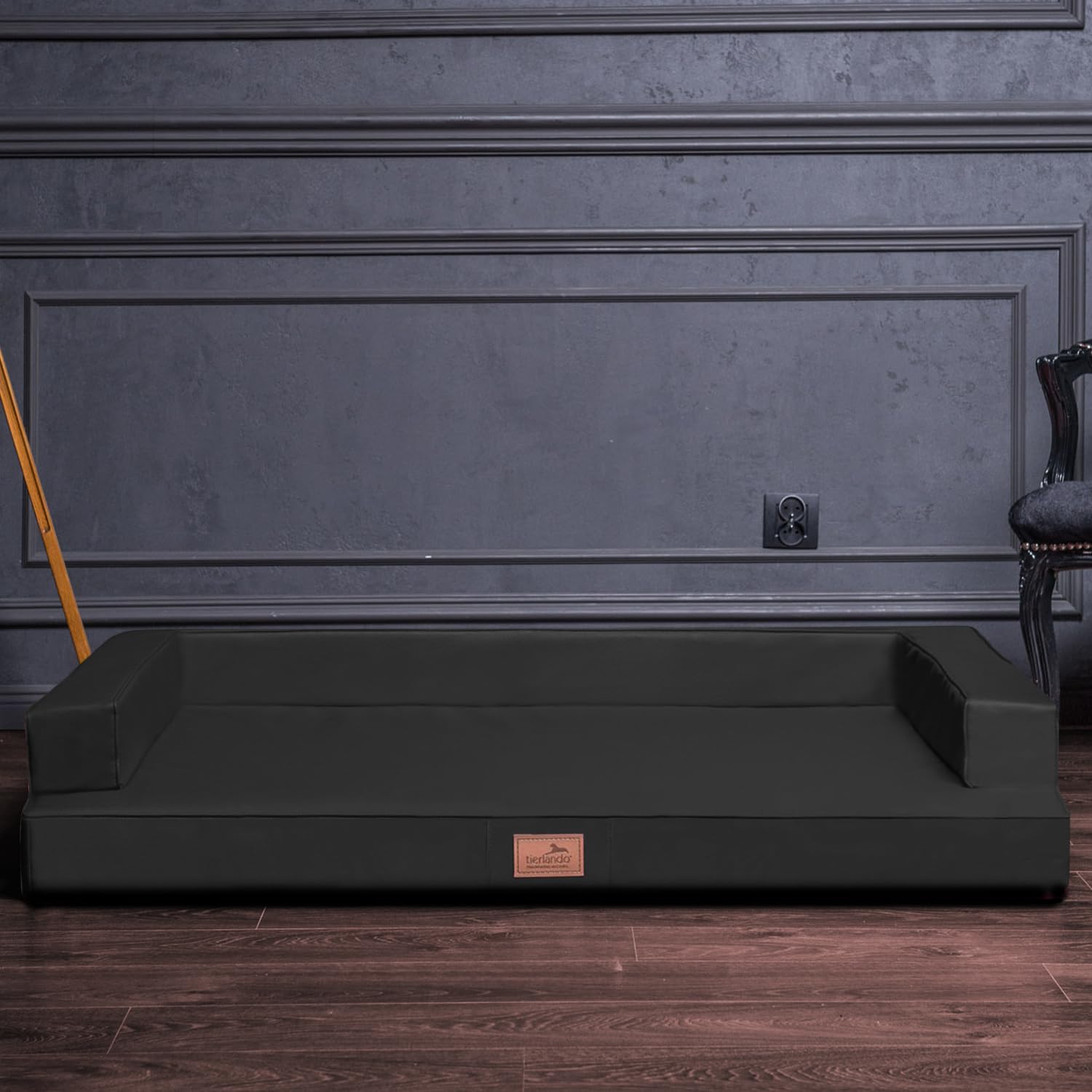 tierlando® Orthopädisches Hundesofa Gibson aus Kunstleder mit Visco-Matratze, kubisches Design, gelenkschonende Hundelounge mit Rutschfester Unterseite Größe: 80x60cm | Farbe: 03 Schwarz