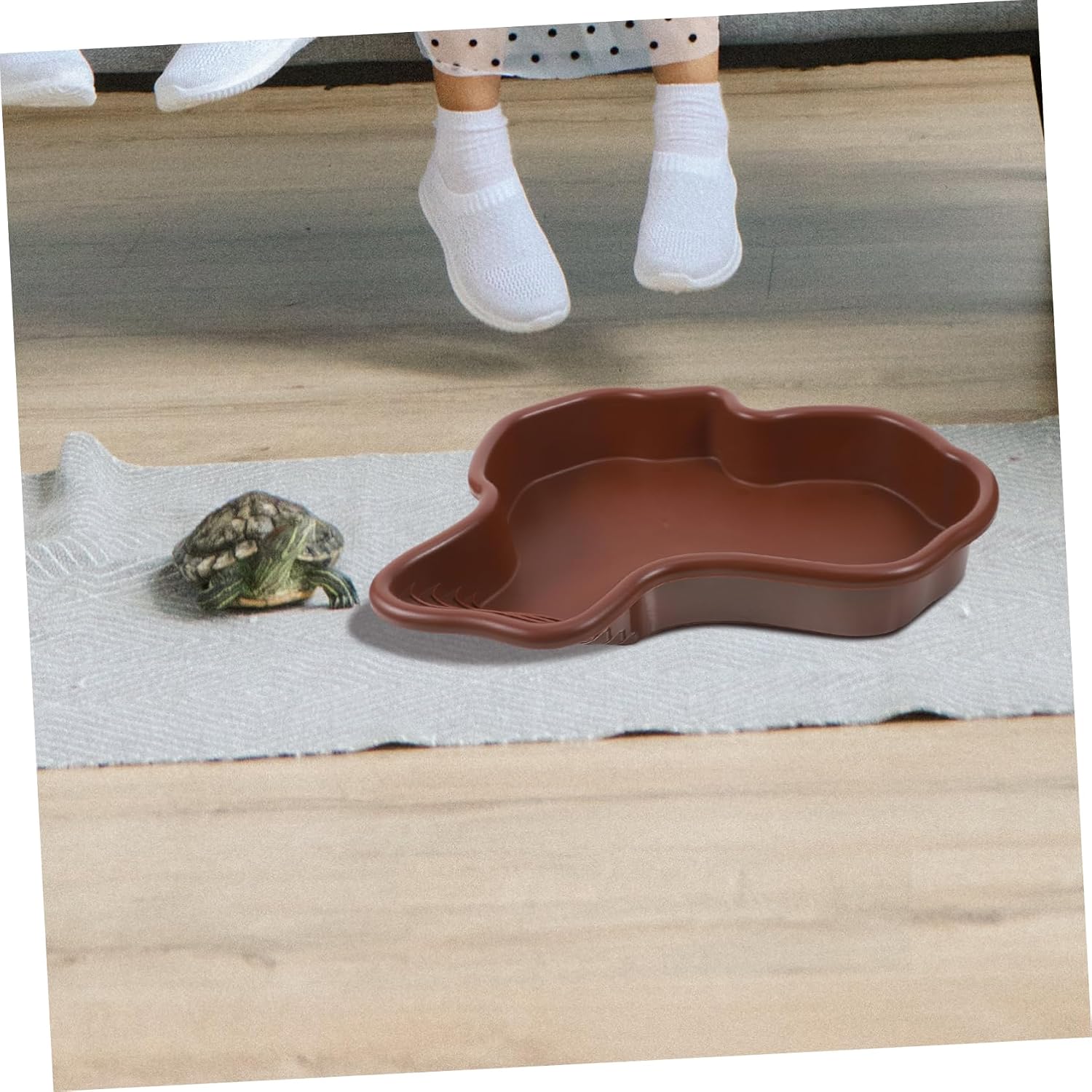 Abaodam Large Turtle Soaking Dish Reptile Bathing Pool for Tortoises and Aquatic Creatures Spacious Water Dish for Comfortable Swimming and Relaxation