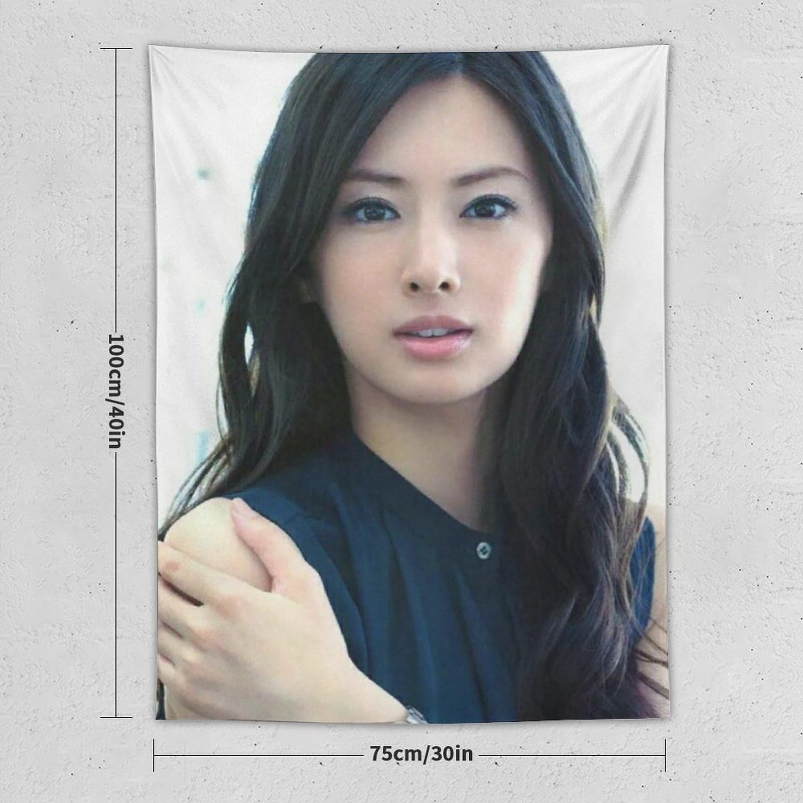 北川 景子 写実水彩画 Amazon.co.jp: 北川景子ビキニ水着貧乳 (E724) タペストリー画像