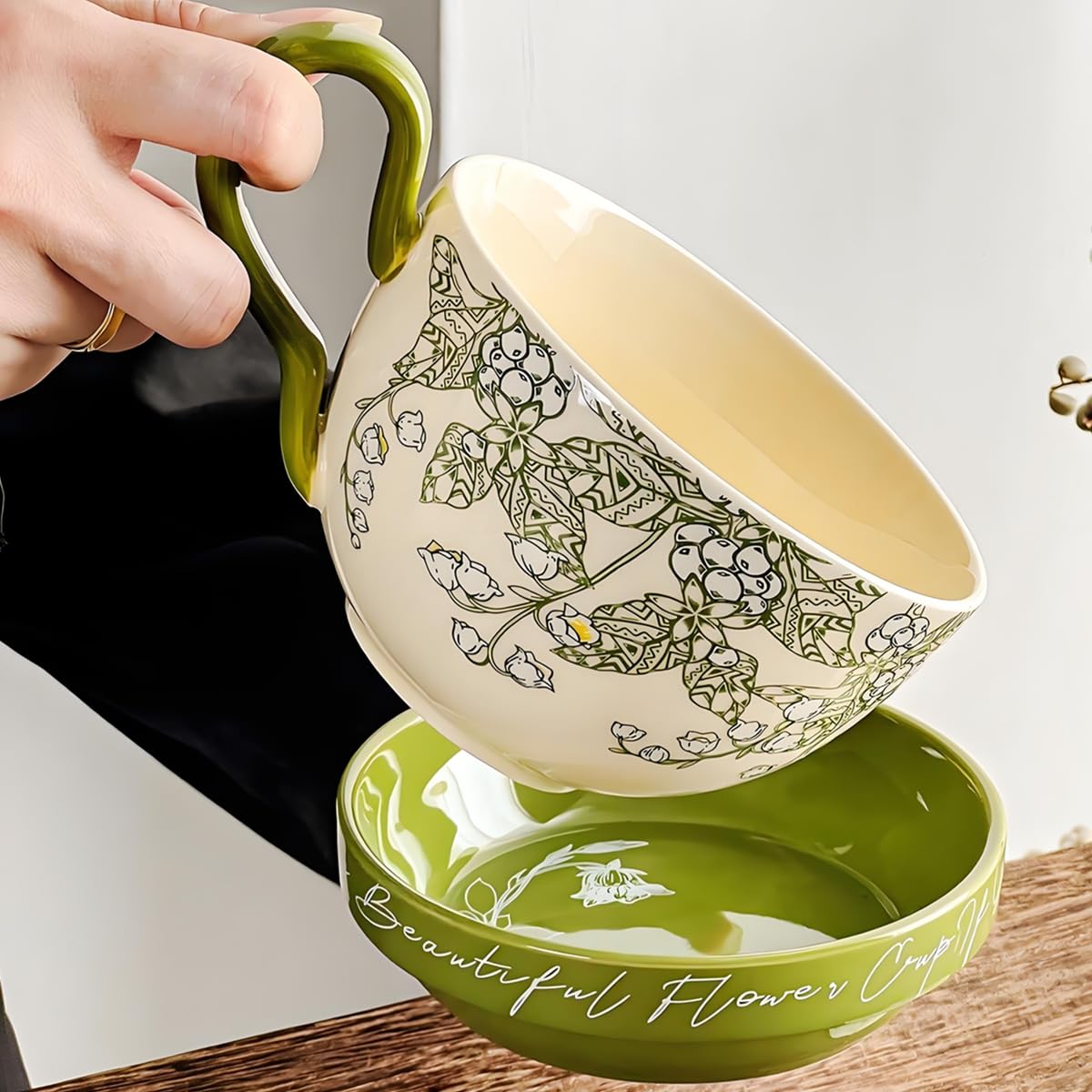 Microwavable Soup Bowl with Handle, Hand Painted Green Lily of the Valley Decorative Soup Bowls with Handles, Ceramic Soup Bowl with Lid for Holding Fruits Cereal, Chili, Ice Cream, Stew and Salsa.
