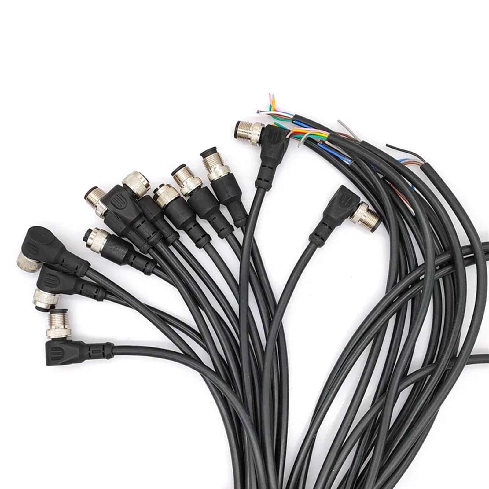 Câble M12 coudé 8 broches femelle assurant une transmission de signal sans interférence