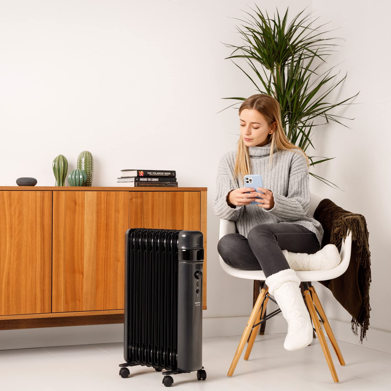 Taurus Alpatec Agadir Connect 1500 - Radiador de aceite inteligente, Wifi, APP, Controles por voz, 1500W, 3 intensidades, temperatura ajustable, modo ECO, ruedas, programable, 7 elementos, hasta 15m2