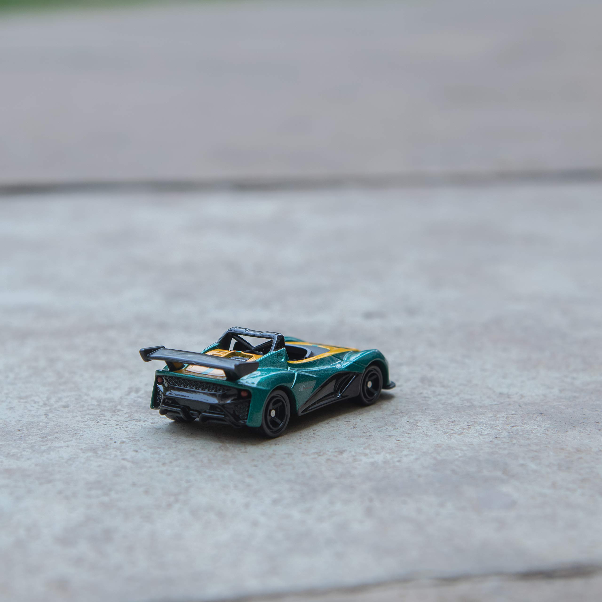 Tomica No.112 Lotus 3-Eleven (box) - Picture 2 of 2
