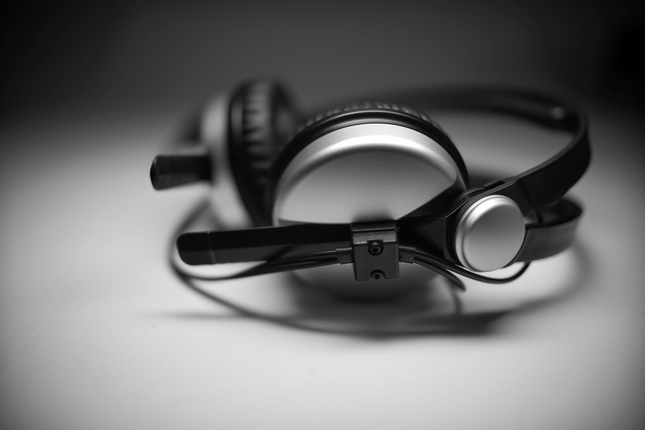 Sennheiser HD 25 ALUMINIUM DJ Headphones : Amazon.in: Musical