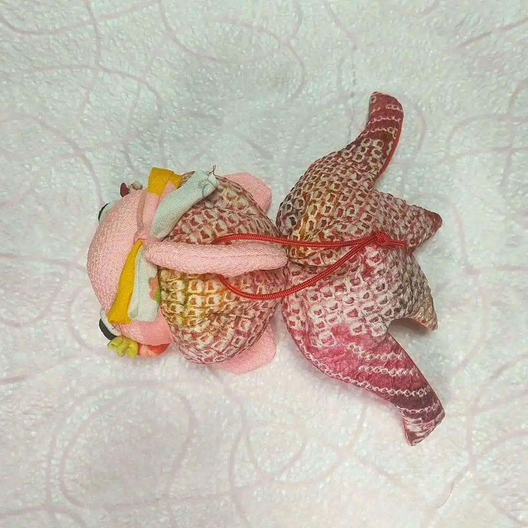 Amazon.co.jp: ちりめん細工 創作人形 ほっぺがぷっくり金魚