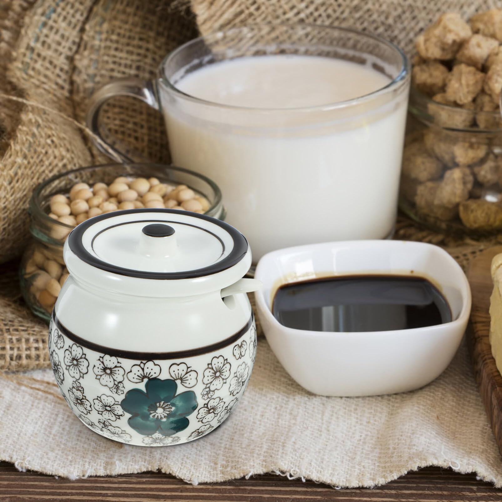 STOBAZA Ceramic Sugar Pot Sugar Bowl with Lid and Spoon Porcelain Seasoning Cellar Vintage Condiment Pot Salt Storage Jar Salt Container for Home Kitchen Restaurant Blue