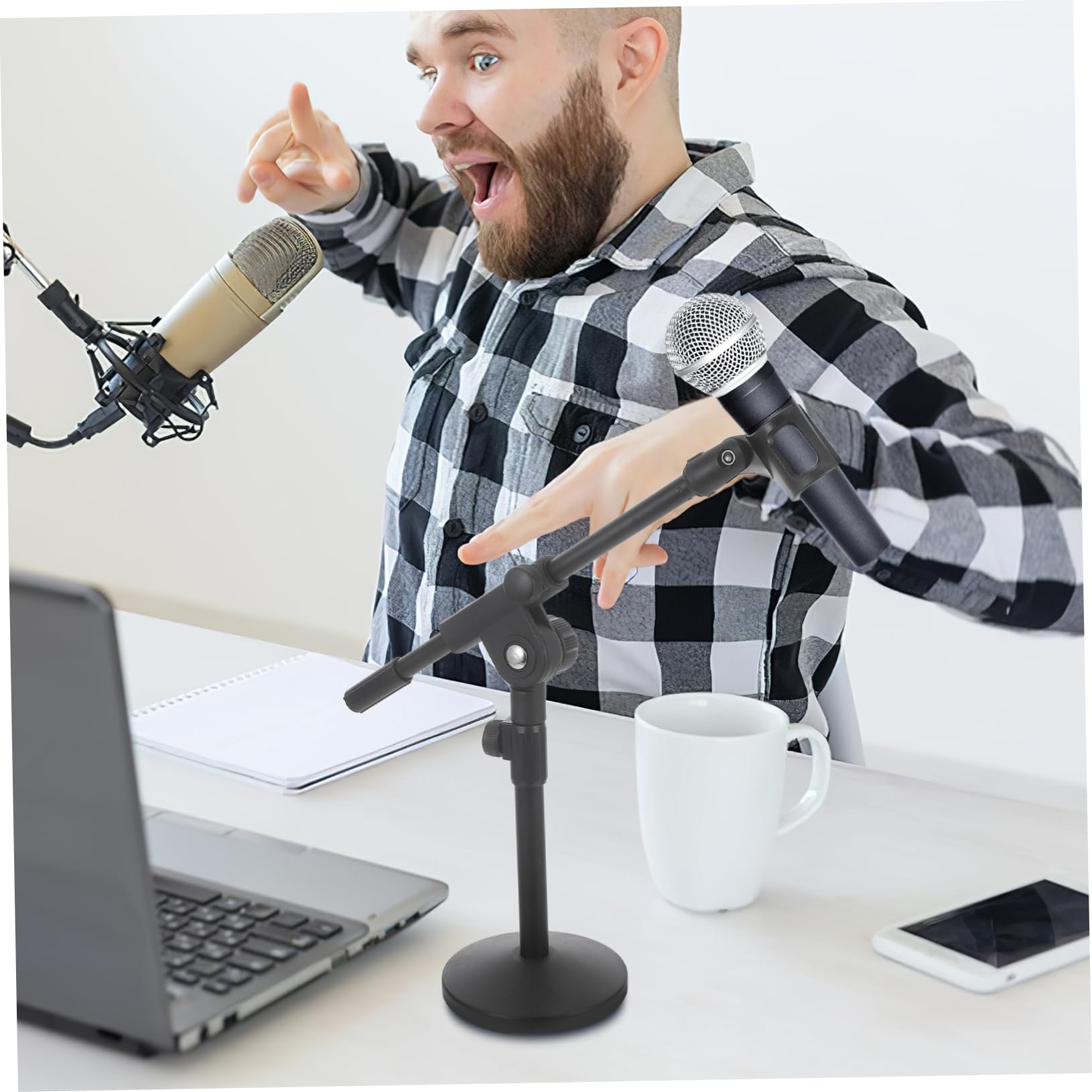 Supporto Microfono Da Tavolo Regolabile Con Base Tonda Stabilità e Durabilità Per Registrazione e Streaming