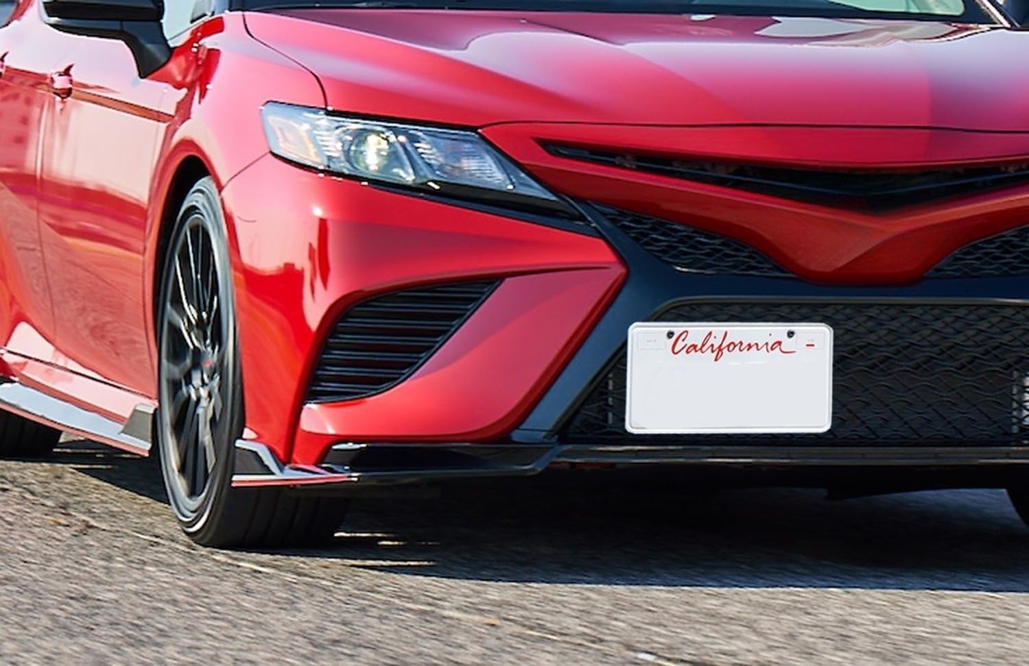 iJDMTOY Full Metal Lower Grille Mesh Anchor-Lock License Plate Mounting Bracket Relocation Kit Compatible with 2018-up Toyota Camry SE XSE TRD Trims