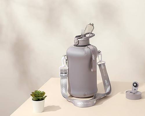 Miniatura 4 de H2O Capsule - Botella de agua de medio galón, con funda de almacenamiento y pajilla cubierta, contenedor grande con asa para bebidas, reutilizable,