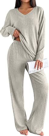 Ekouaer Women's Long Sleeve Knit Ribbed Pajama Set, 2-Piece Lounge Wear with Pockets