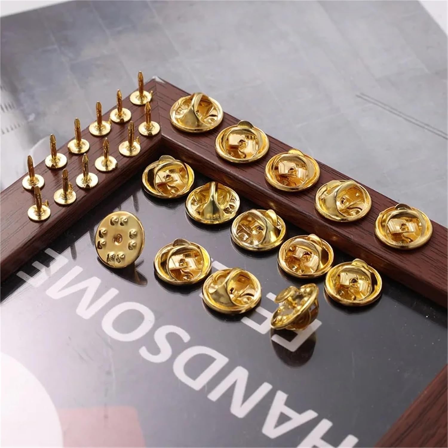 Pin Backs 1200pcs DIY Brooch Pin Set Metal Nail Tie Studs Badge Holder Horse Needle Jewelry(Silver)