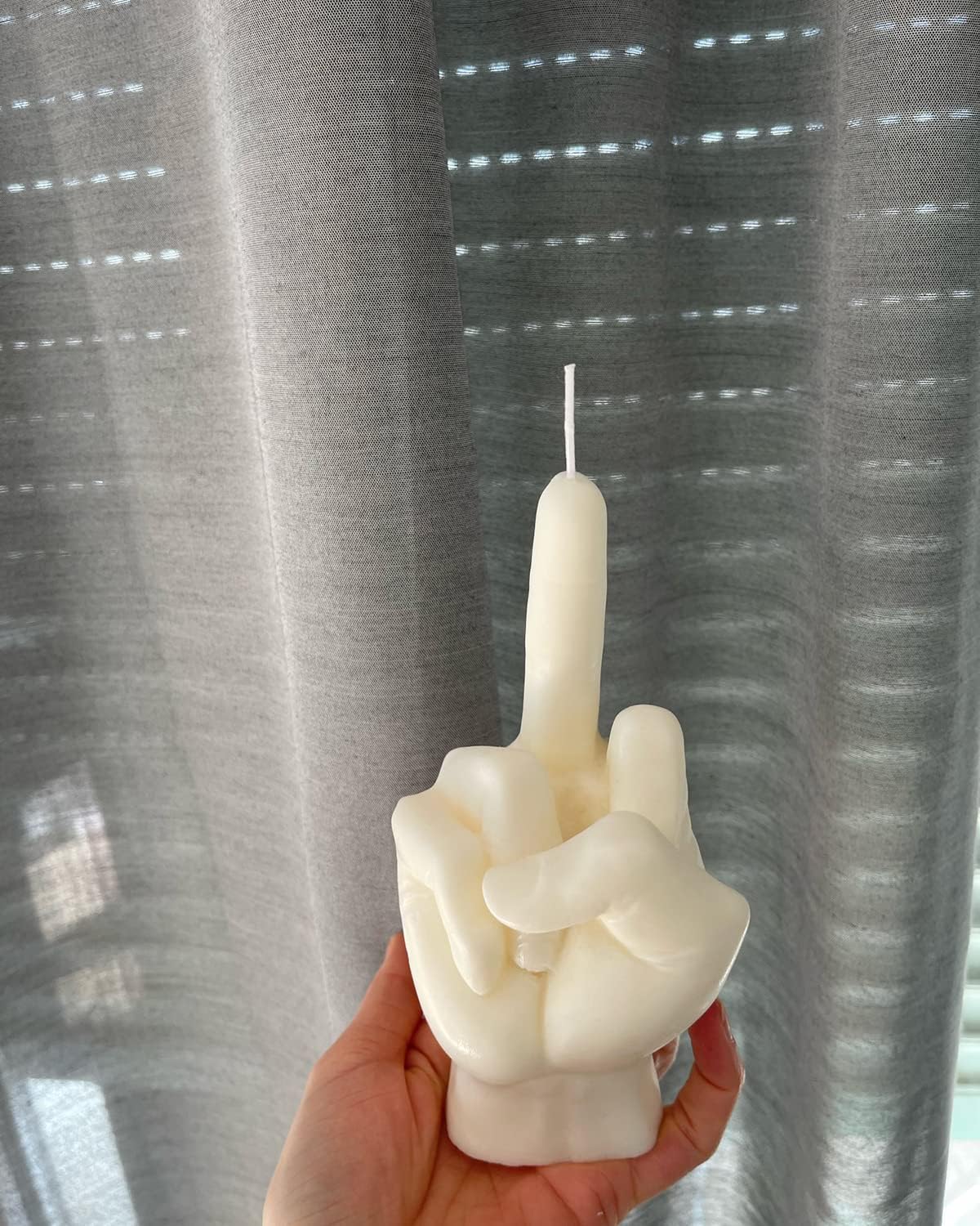 Large 3D Hand Shaped Silicone Mold, 6.7in Gesture Candle Mold,1:1 Middle Finger Shaped Resin Casting Mould for Candle Making and Baking Making Soap Wax Cake Mousse Ice Cream
