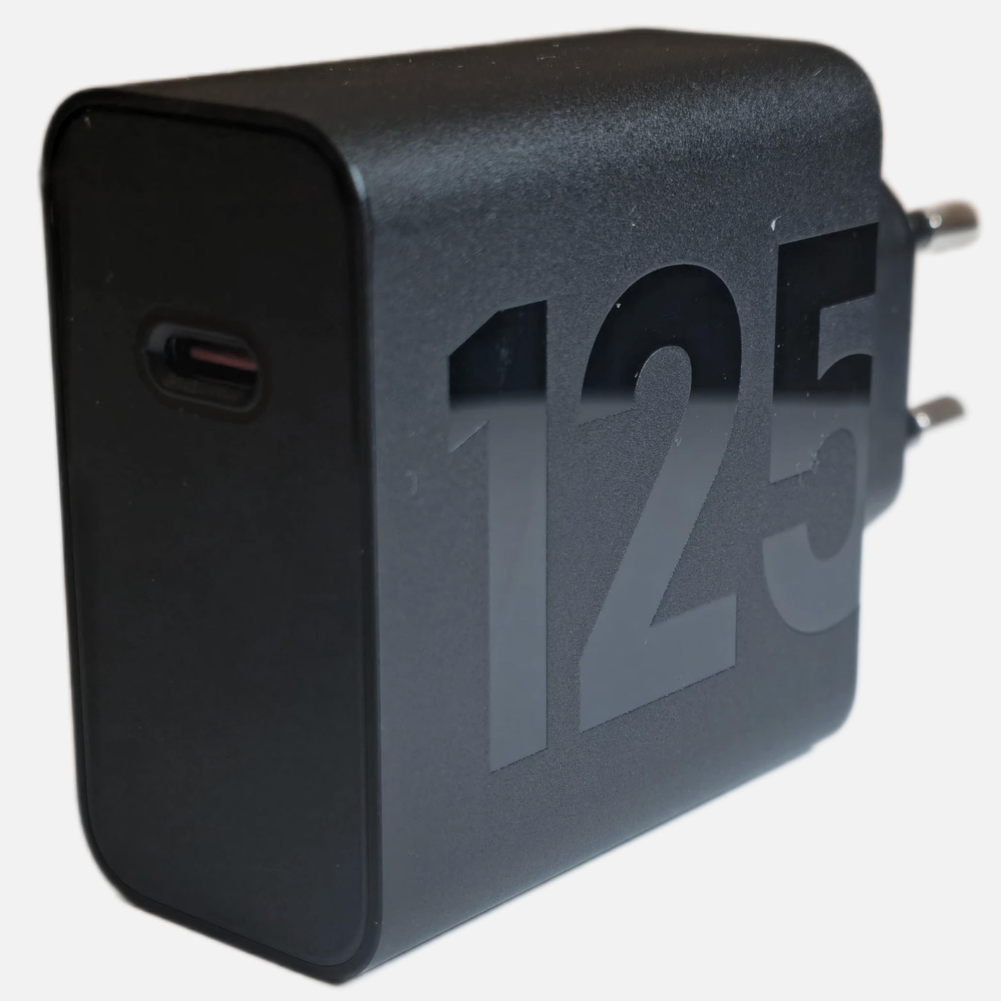 Carica Batterie Rapido Originale Motorola 125W per Moto RAZR 60/60 Ultra / G57 / G86 Power / G53 / G56 / G06 / G05 Ingresso USB Type C Turbo Power MC-1252 SA18D49593 Caricatore