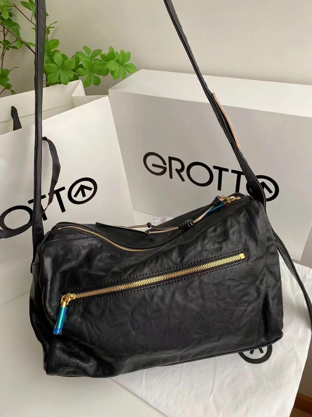 STONE  ブラックショルダーバッグ Amazon.co.jp: GROTTO ブラック ストーン バッグ、非性差別的