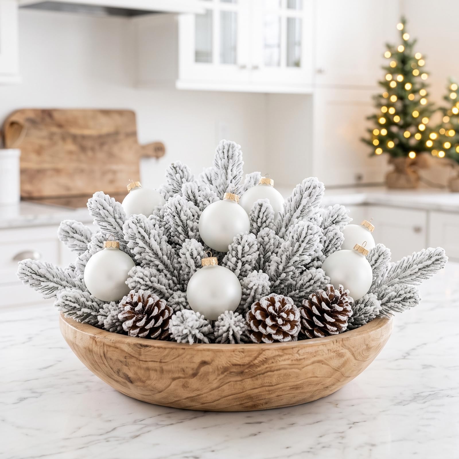 Hananona Lot de 50 branches de pin artificielles enneigées de 27 cm pour guirlande de Noël, couronne, bricolage et décoration d'intérieur (blanc)