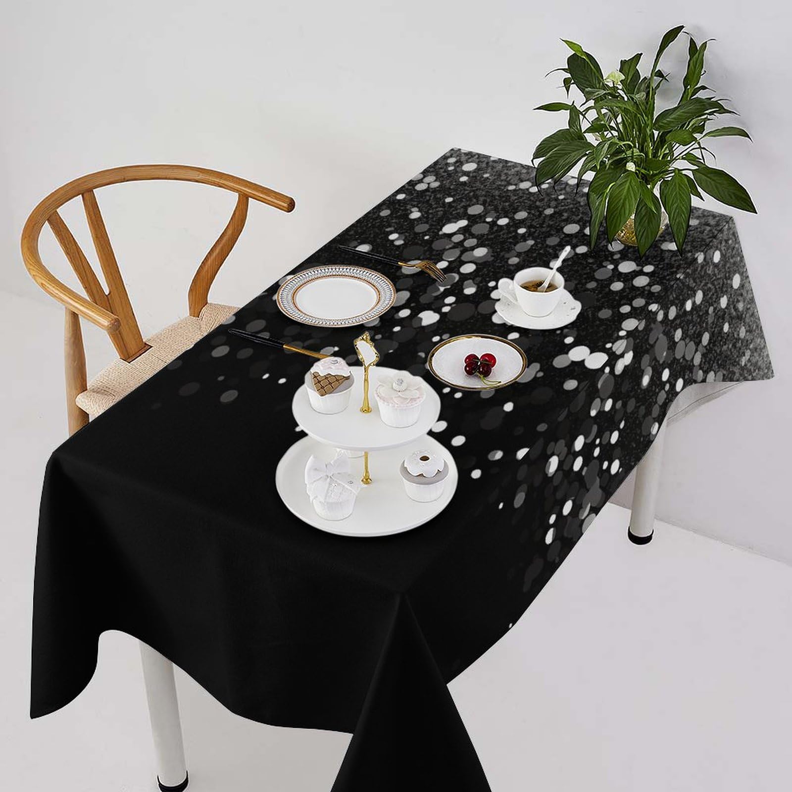 Nappe étanche noire et blanche 140x140 cm anti-tache pour table