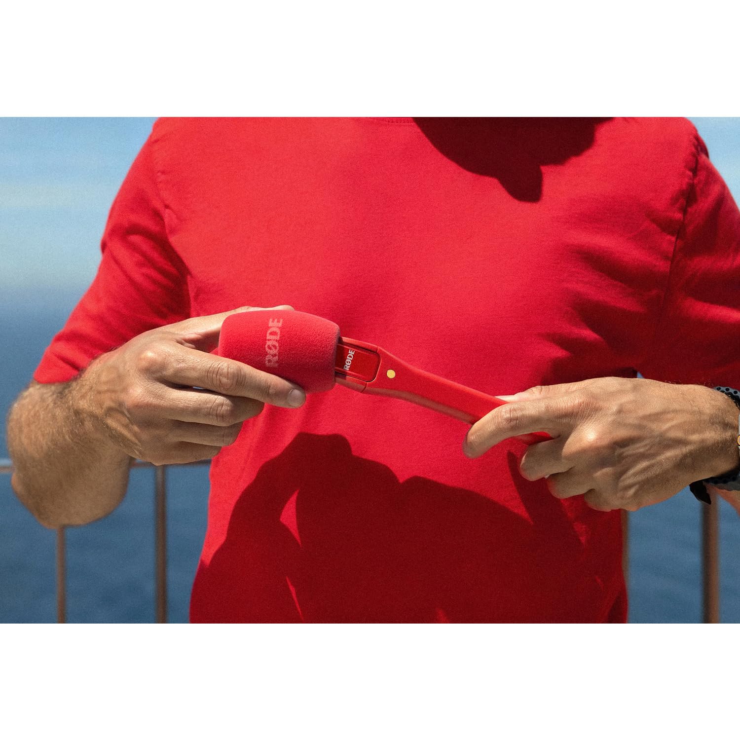 Rode Wireless Micro Drahtloses Mikrofon-System USB-C Rot mit Interview Micro Handadapter Rot und keepdrum Tuch