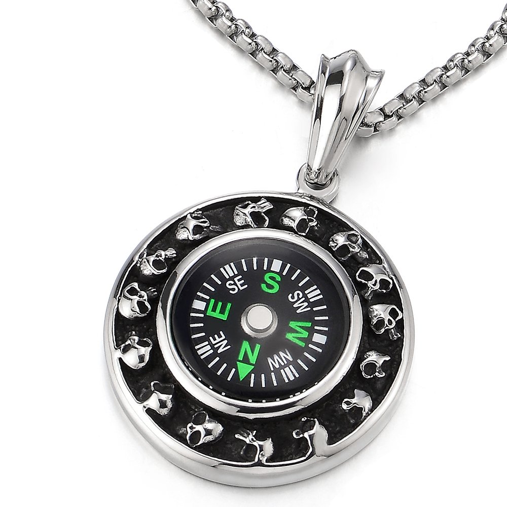 COOLSTEELANDBEYOND Plata Negro Círculo Cráneo Brújula Collar con Colgante de Hombre Muchachos Niños, Acero Inoxidable, Cadena Trigo 75CM