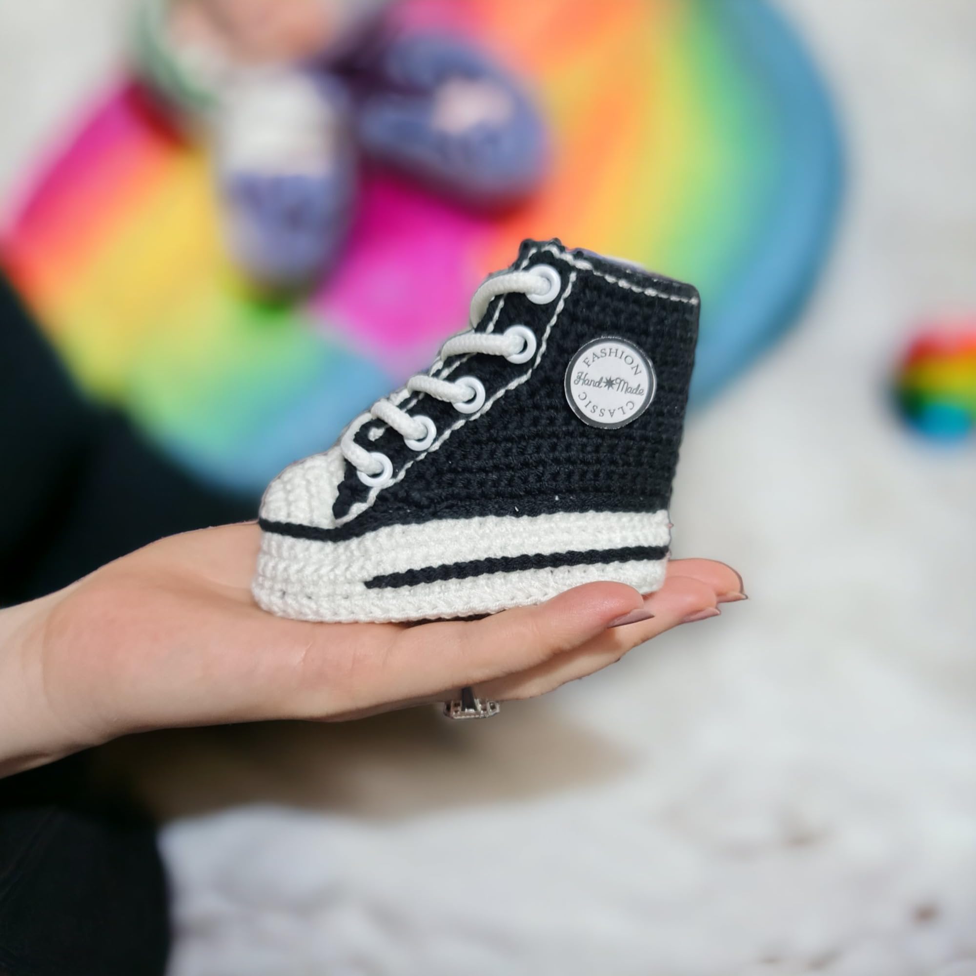 weiße Bio Häkel Baby Sneaker Booties, weiche rutschfeste Strickschuhe für Jungen und Mädchen, geschlechtsneutrale Baby-Boots, personalisierte Neugeborenen-Geschenke