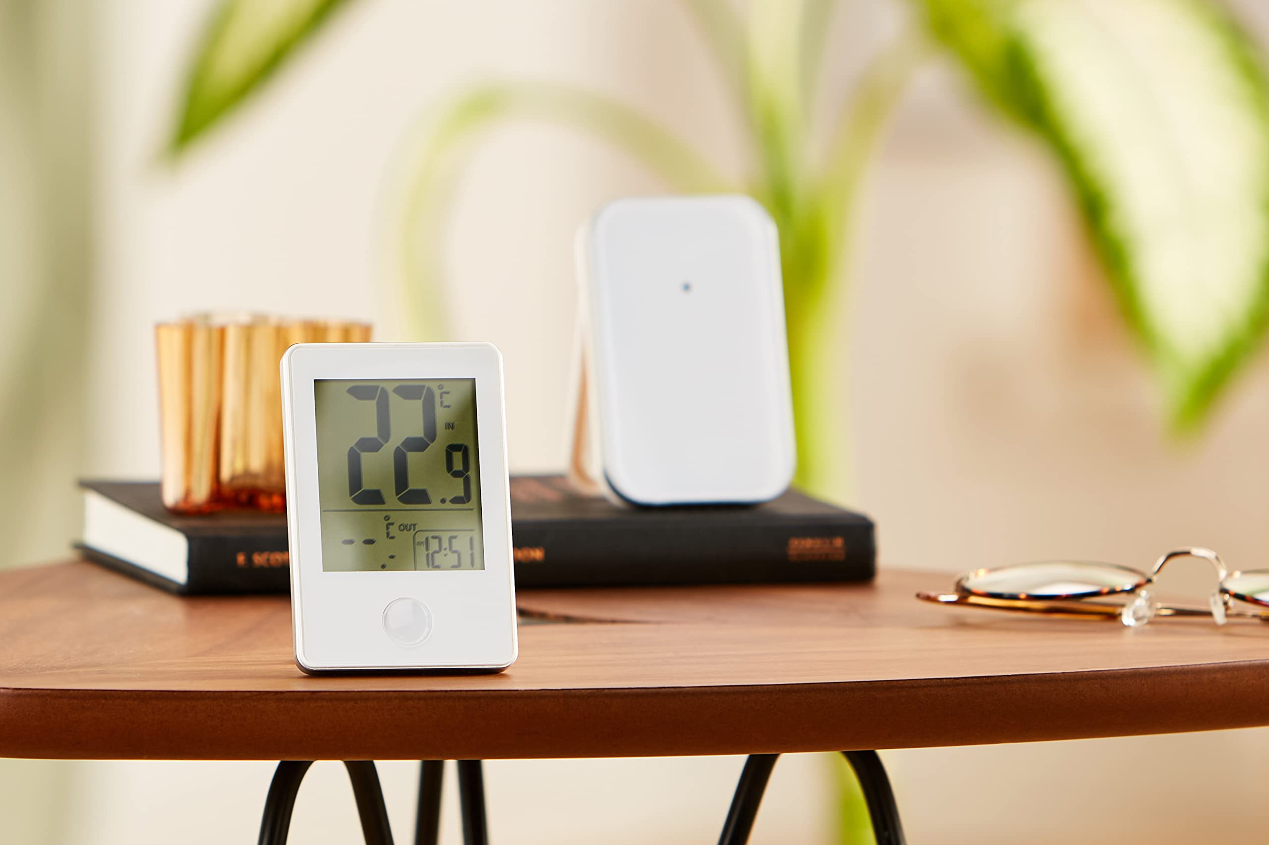 TFA Dostmann Termometr radiowy pop, temperatura zewnętrzna lub wewnętrzna w dużym formacie, wyświetlacz zegara