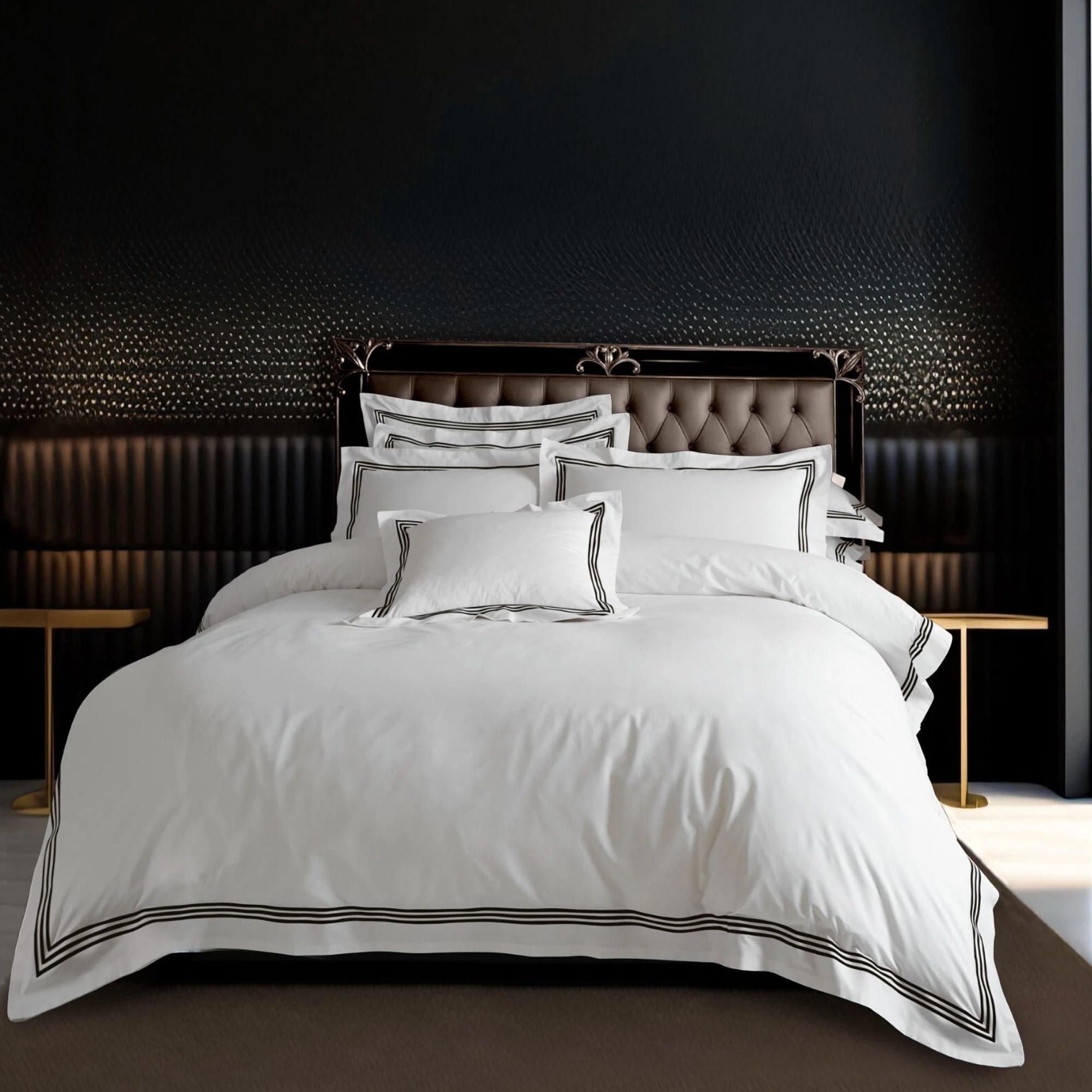 Lions White Double Duvet Cover Sets - Soft Luxury Poly Cotton Embroidered White Bedding with 2 Matching Pillowcases, Hotel Quality Quilt Covers, 200x200cm