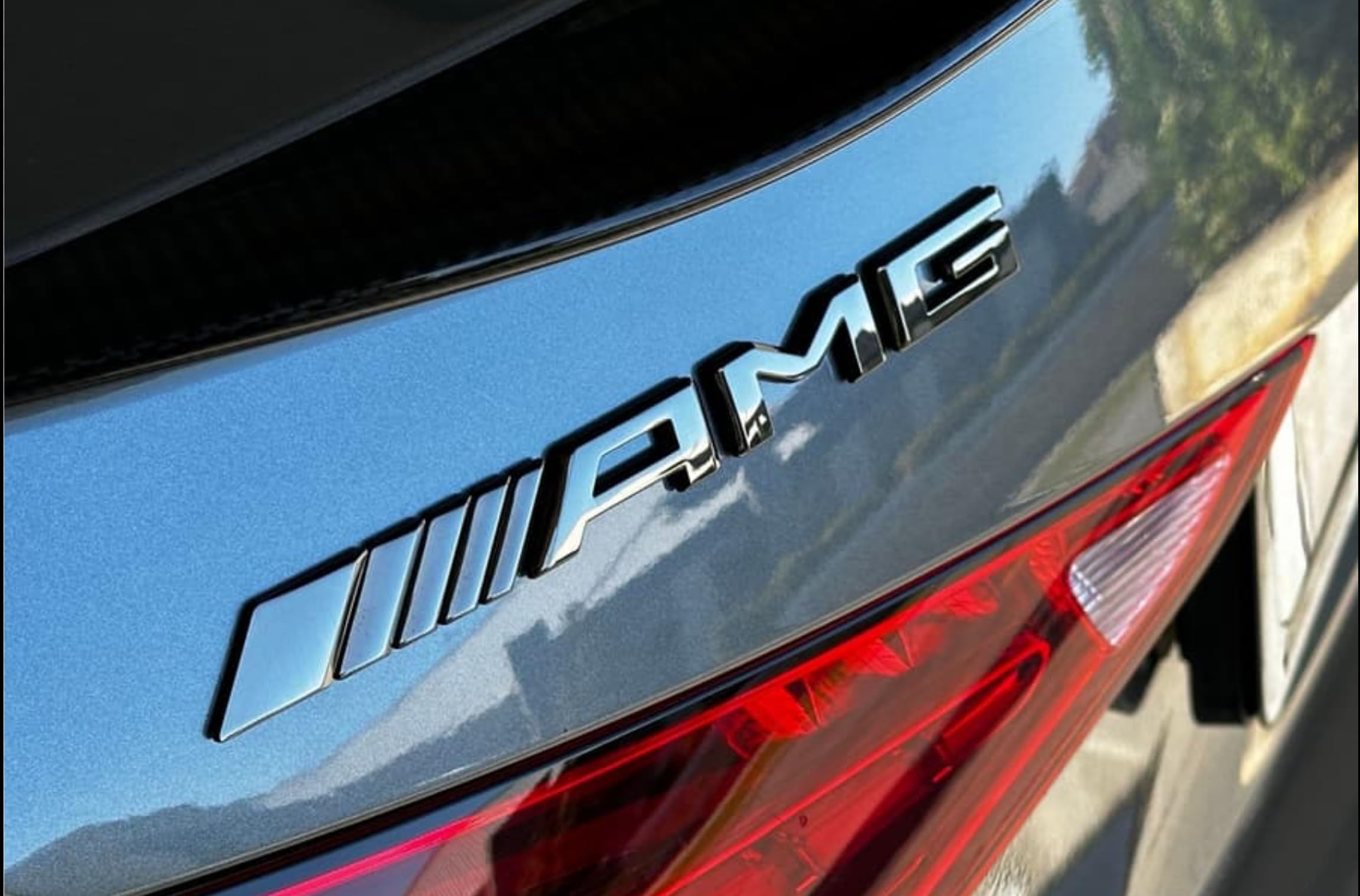 AMG Emblema Mercedes Benz Original Insignia Color Negro A2068174700