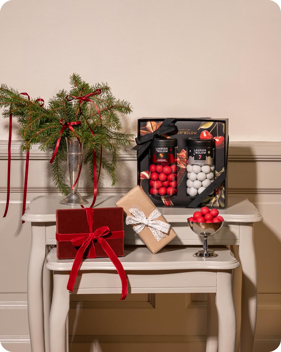 LAKRIDS BY BÜLOW - Geschenkbox mit Frozen Mint & Crispy Raspberry - Dänische Gourmet Lakritz-Kugeln - 540 g
