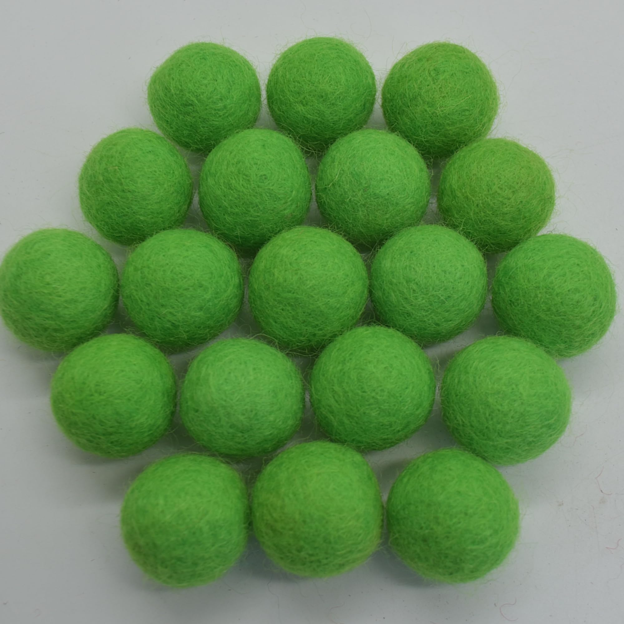 Oriental Direct Green Flash 100% Wool Felt Balls 2.5Cm- 10 Count