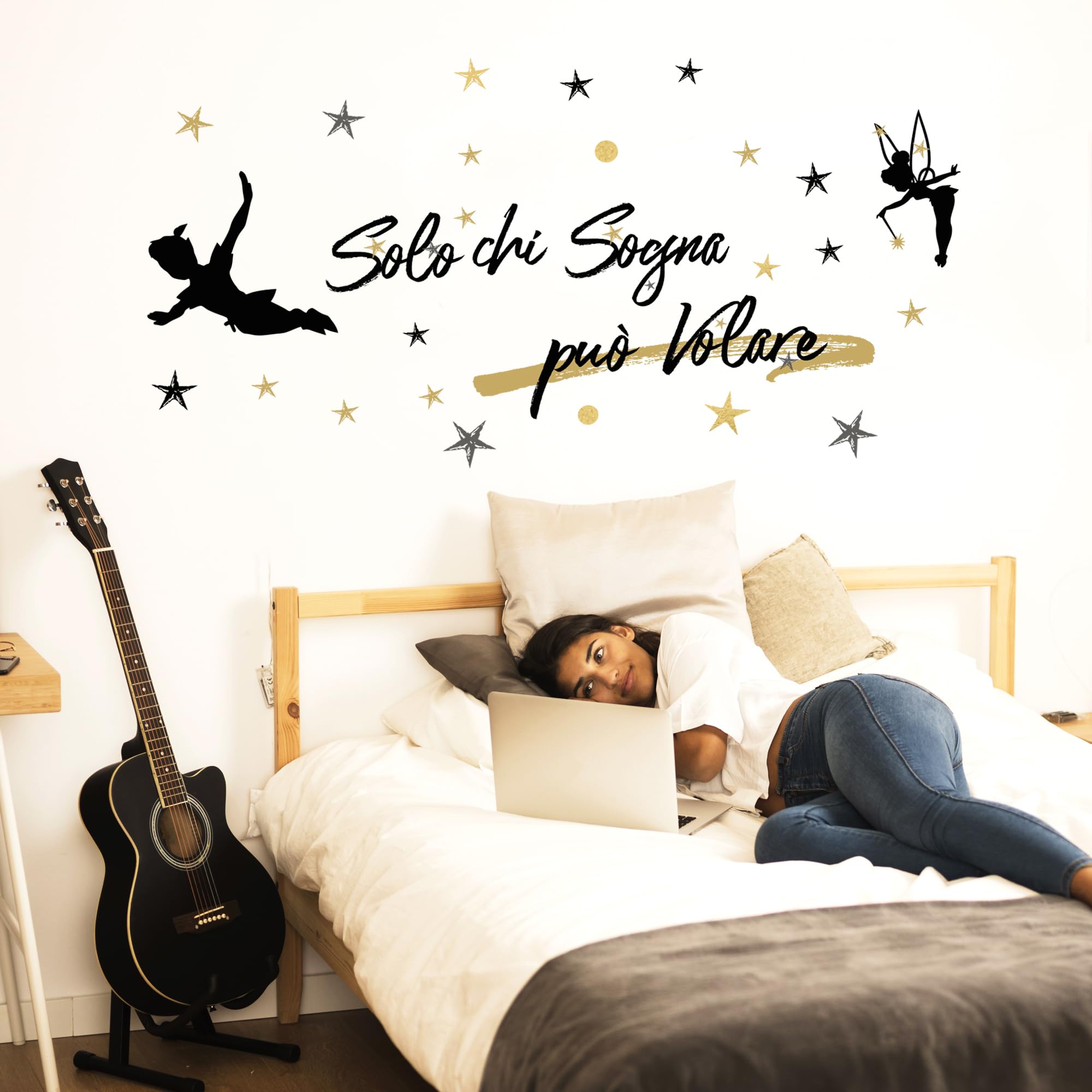 Adesivo Murale Wall Stickers Frase Citazione Adesivi Murali Decorazione interni Frase Solo chi sogna può volare Wall Sticker Adesivo da Muro 100 x 56 CM - Stickerdesign