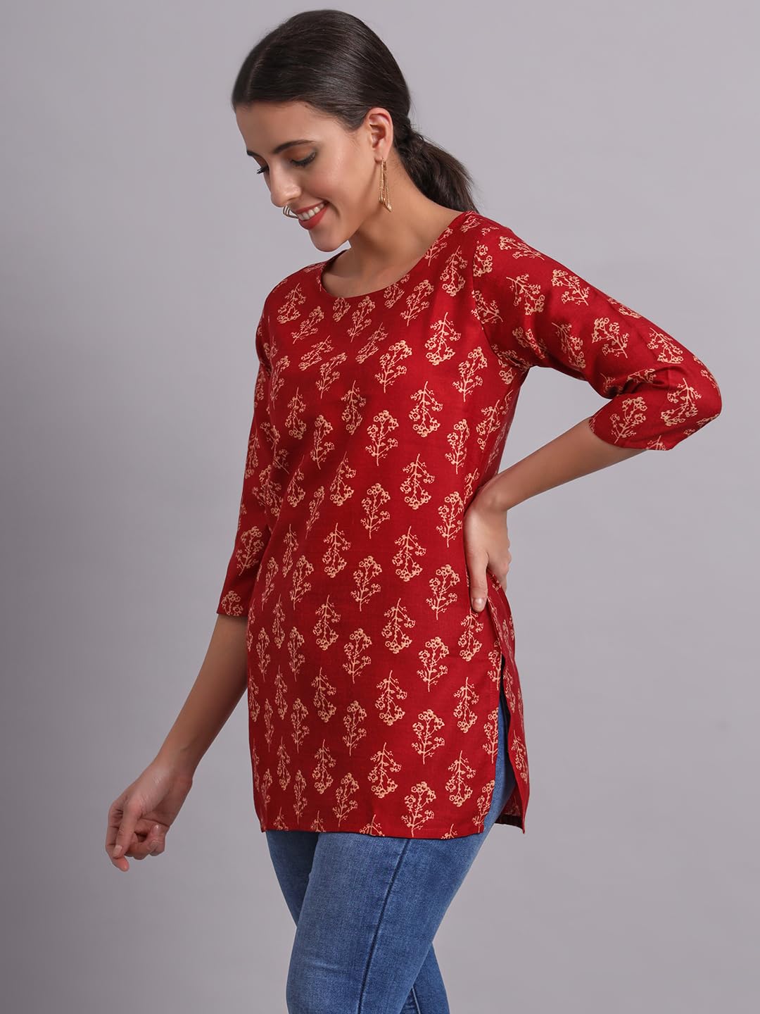 Patlani Women's Cotton Printed Short Fullstitched Kurti/Kurtas. Maroon