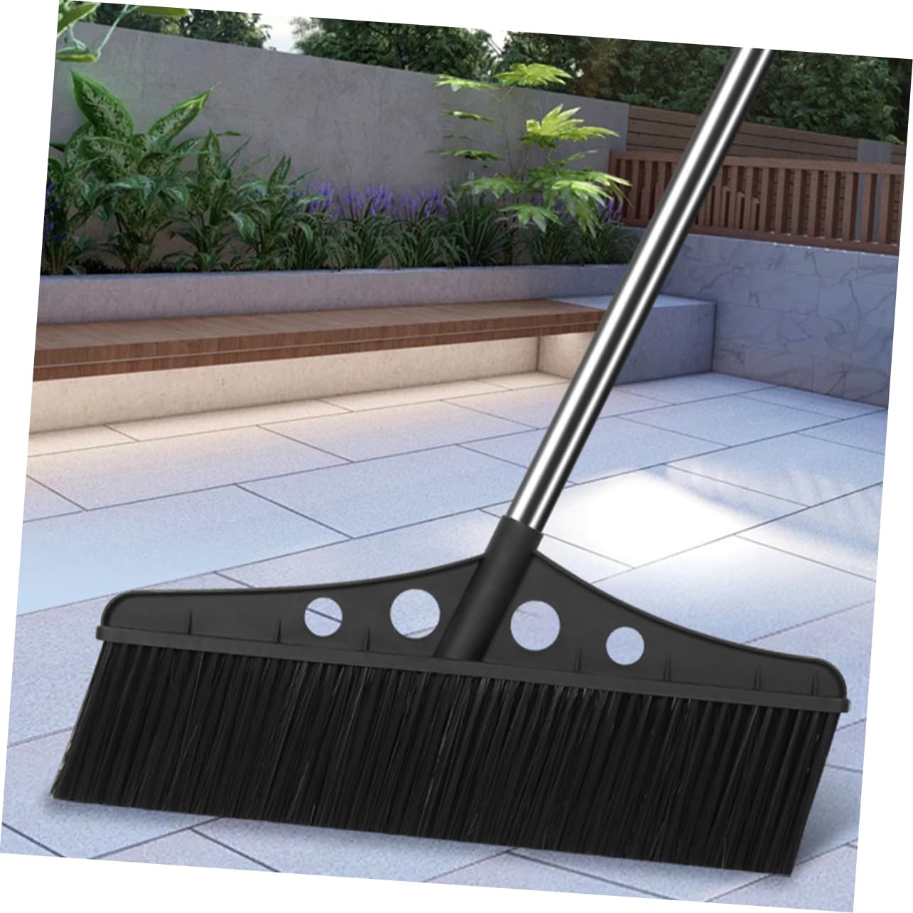 Vaguelly Spazzatrice da Giardino Nero con Manico, Scopa Esterna Robusta in Acciaio Inossidabile e Nylon, Multi-Scena per Balconi e Lawn Sweeper ad Alta Efficienza