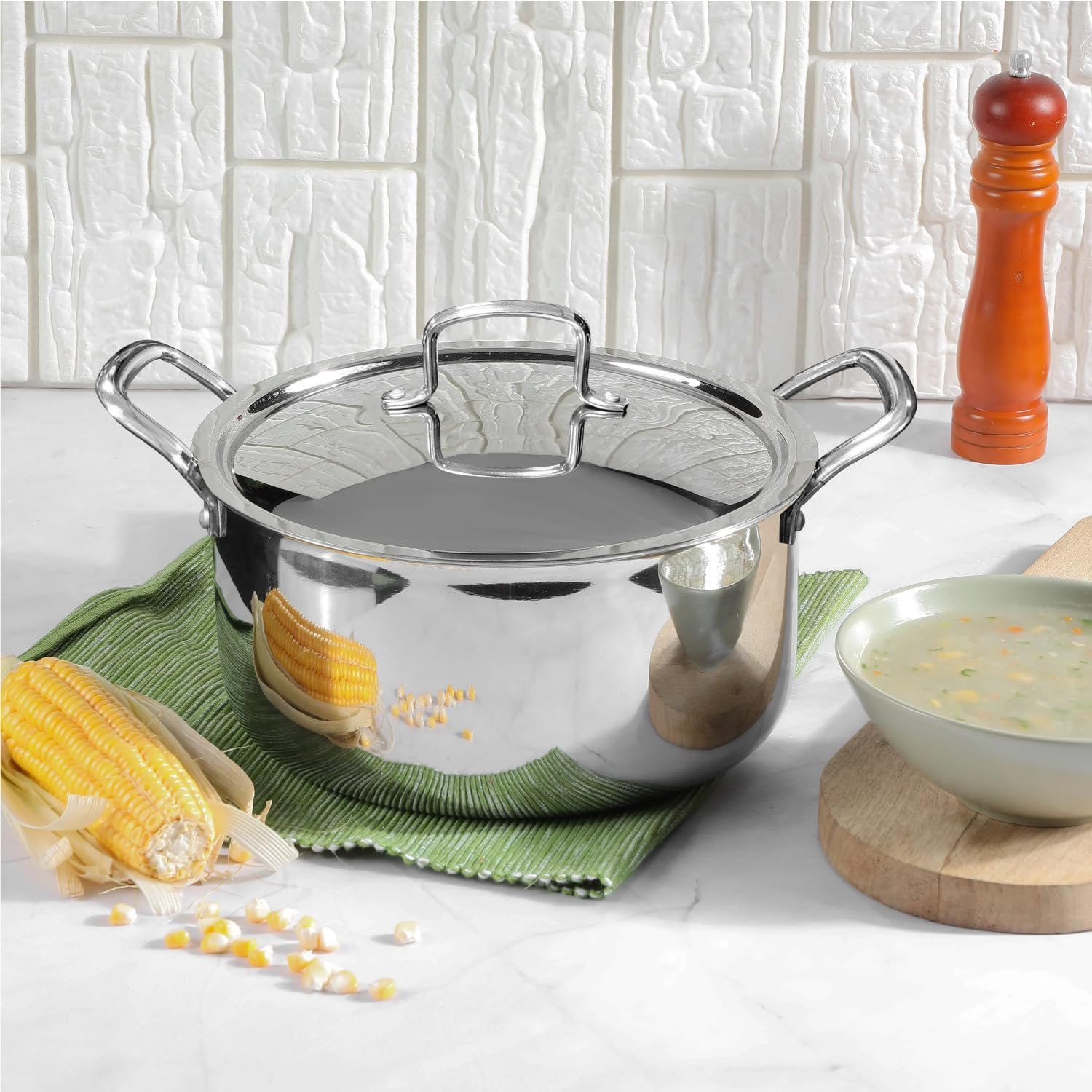 VINOD SMART TRIPLY CASSEROLE WITH LID 24 CM