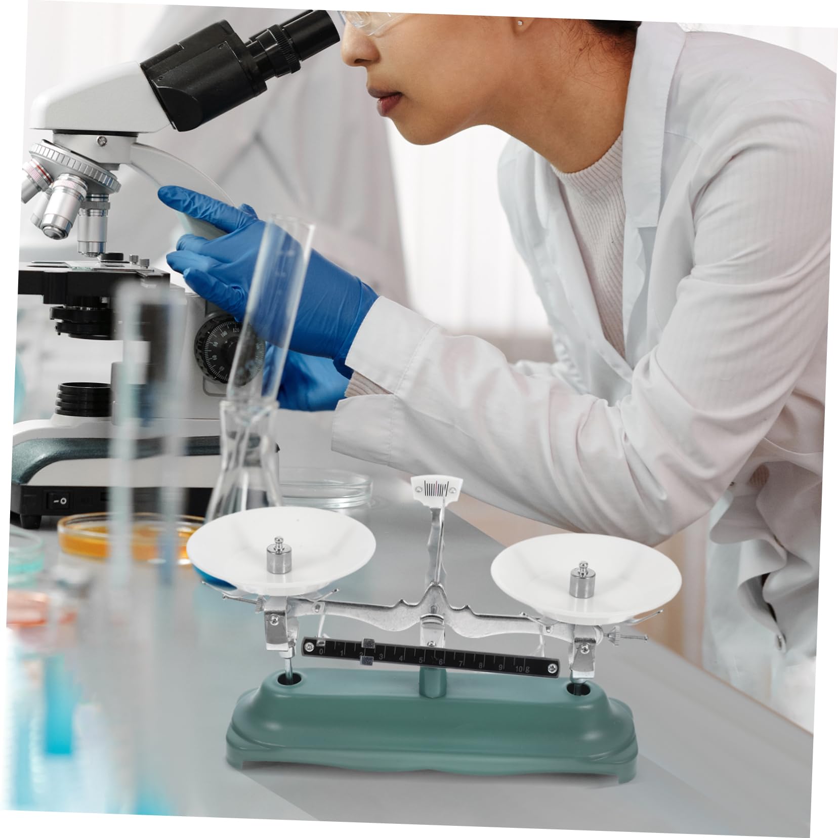 ULTECHNOVO Balance à Triple Fléau Pour Laboratoire Outil De Pesage Portable Avec Poids Inclus Pour Expériences Pédagogiques Et Scientifiques