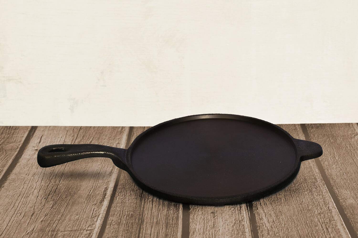 The Indus Valley PreSeasoned Super Smooth Cast Iron Tawa with Long Handle for Dosa/Roti