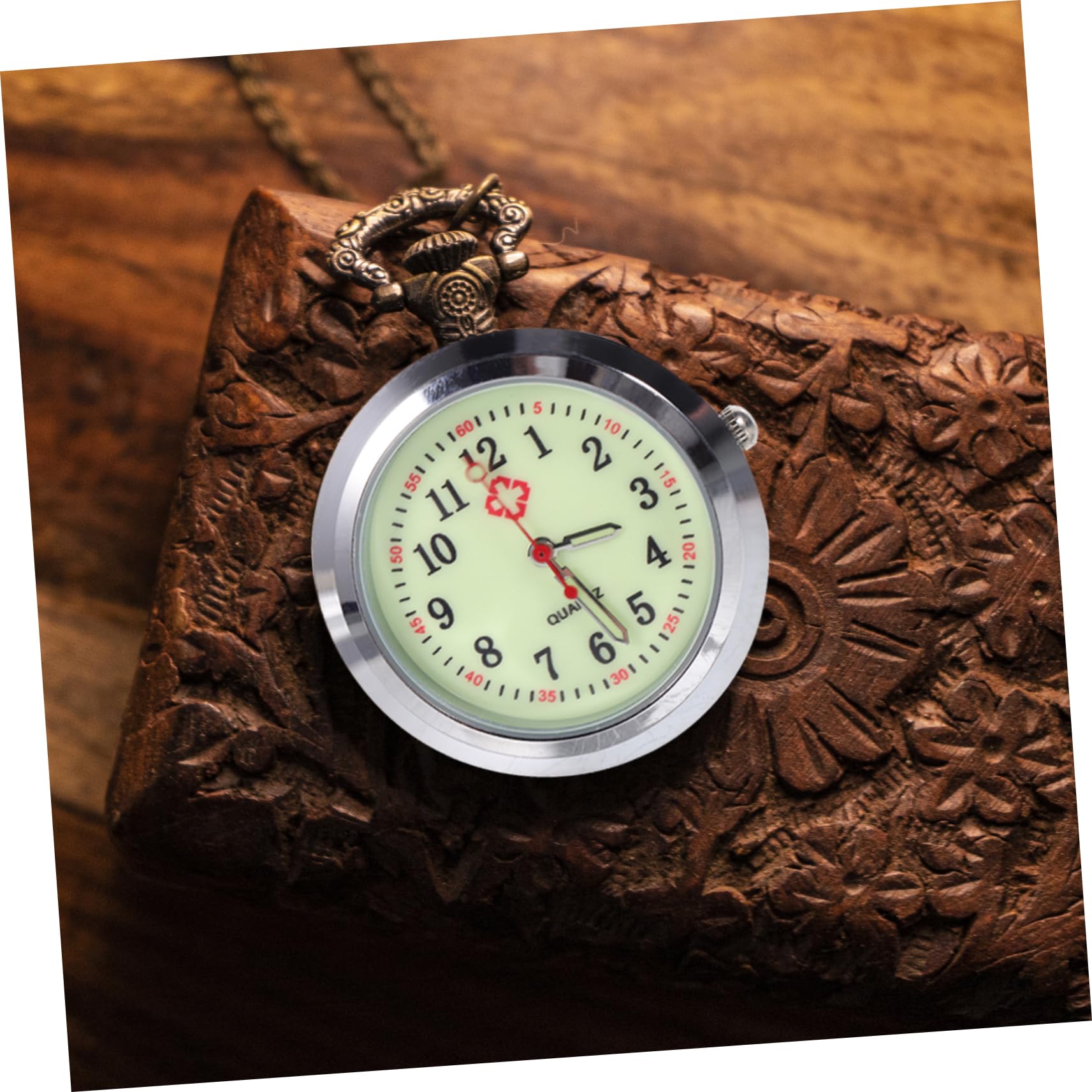Gatuida Cloche Montre Infirmière Cadran De Montre à Quartz Regardez Le Visage pour L'infirmière Montre De Soins Infirmiers Matériau du Miroir : Miroir en Verre Ordinaire Silver