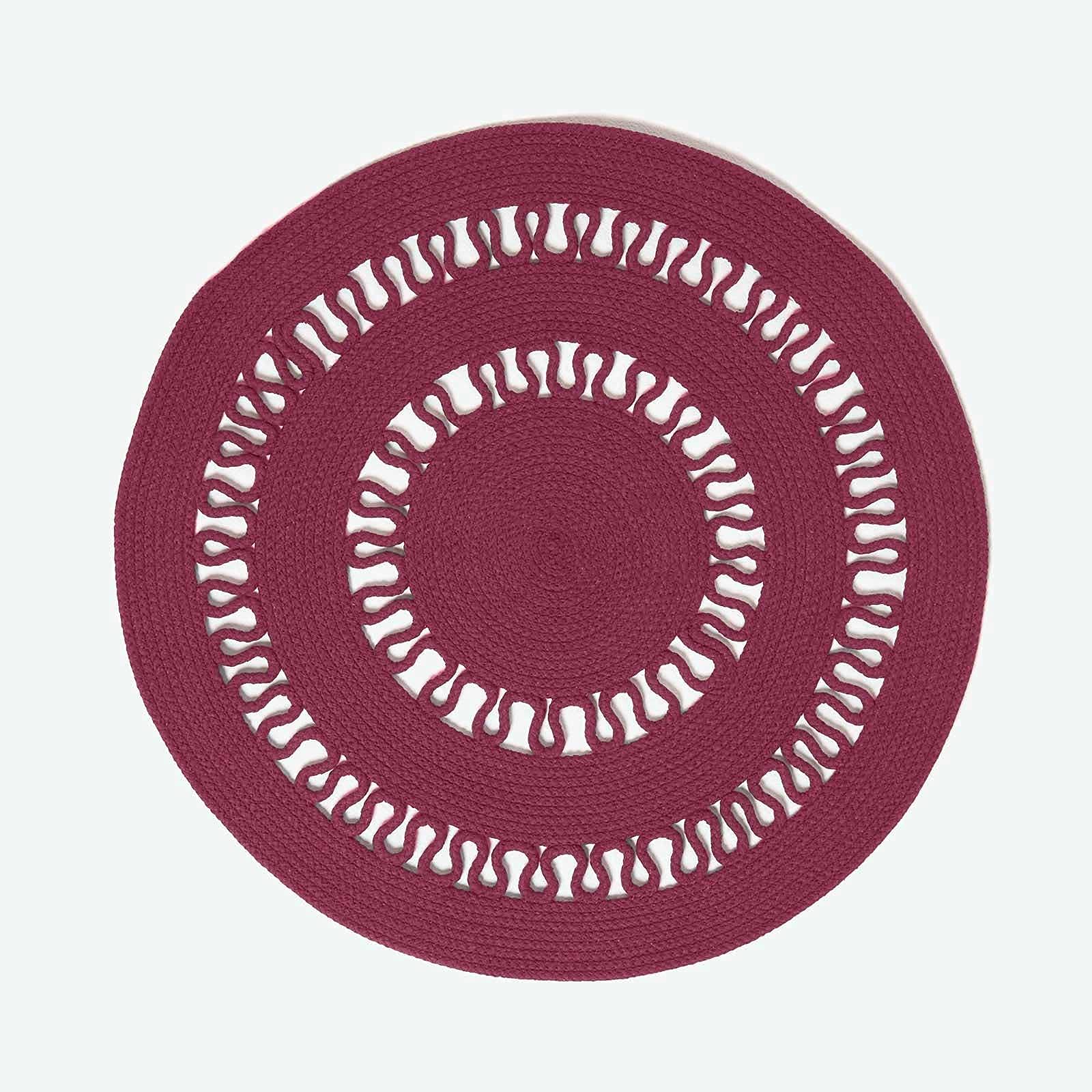 HOMESCAPES Plum Crochet Rug Handwoven Cotton Braided Mat Reversible 70 cm Round Rug for Living Room & Bedroom